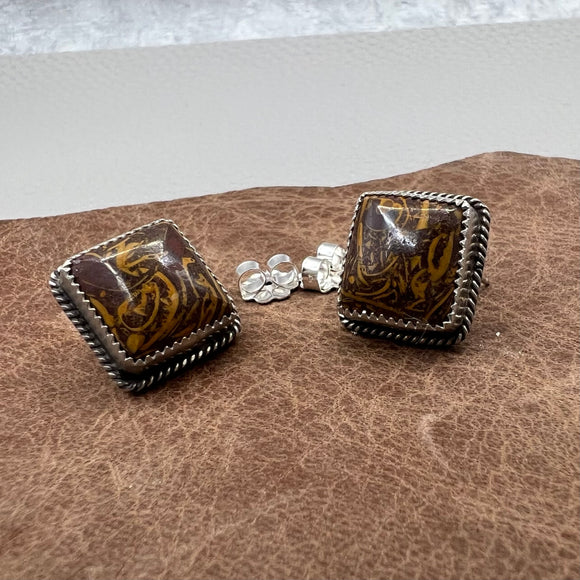 Mariam Stone Square shaped post earrings