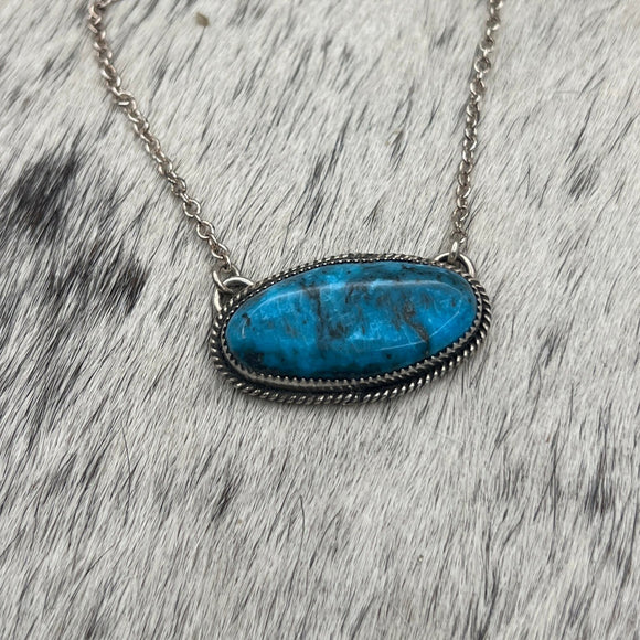 Kingman Turquoiseoval Bar necklace