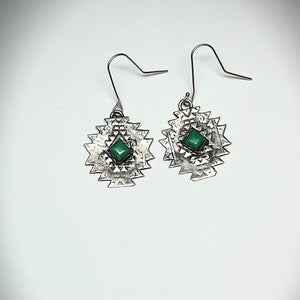 Simple but sassy Aztec designs earrings