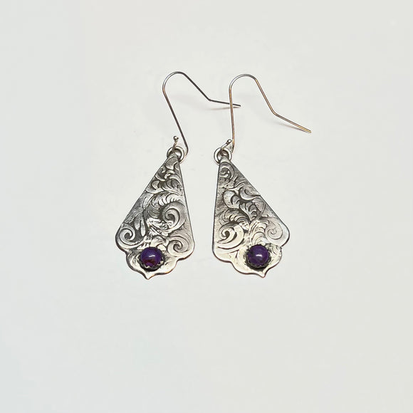 Simple but sassy earrings Purple Mohave