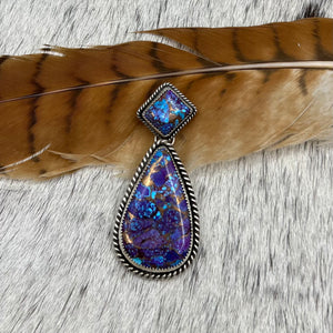 Mohave Kingman Turquoise with hanging Teardrop